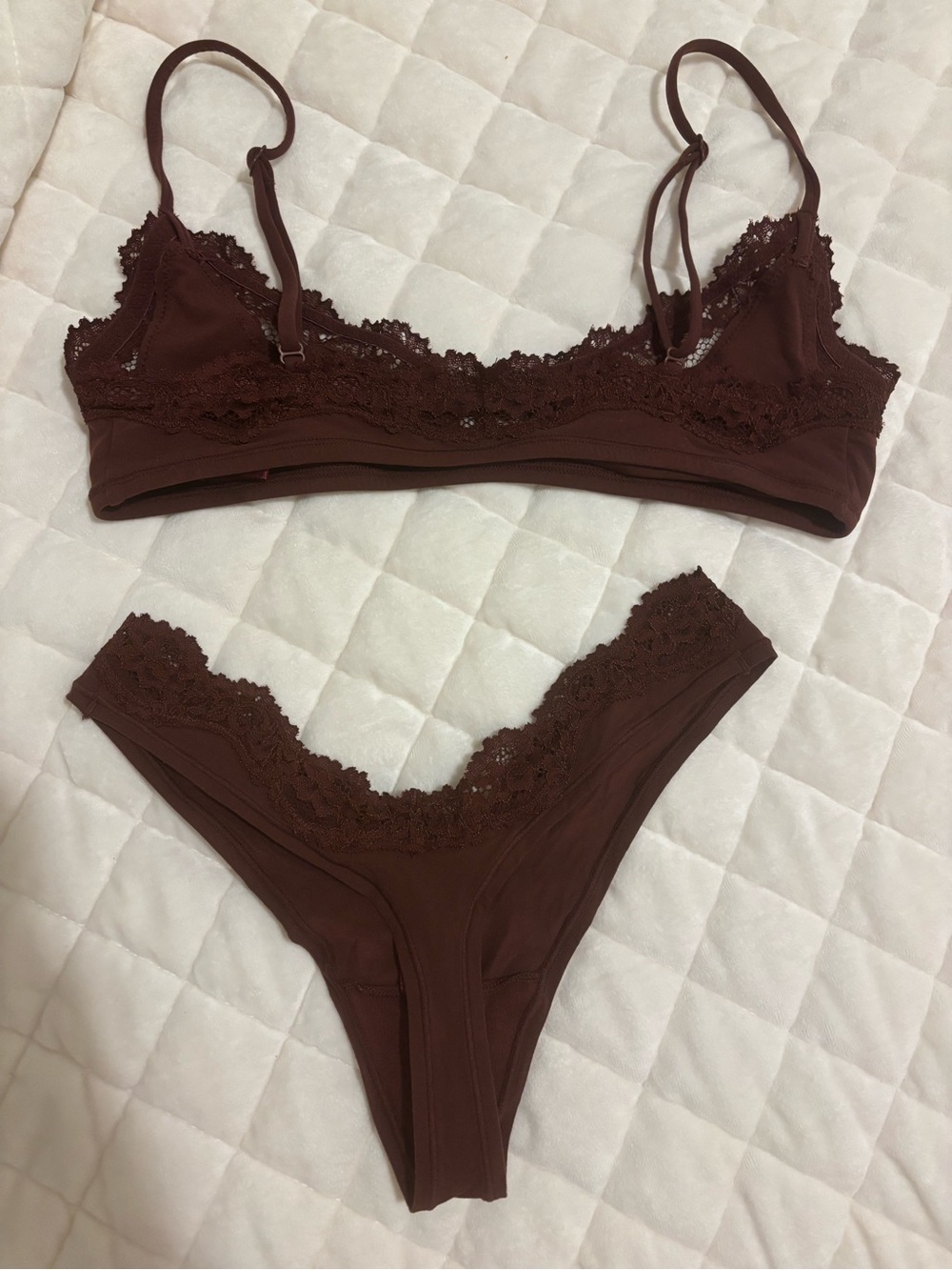 NWOT Skims lace bralette & undies set - Picture 3 of 4